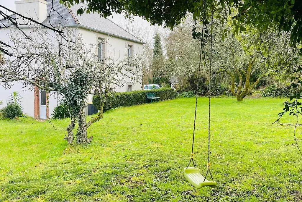 Ti-Maen - La Maison De Pierres Roscanvel